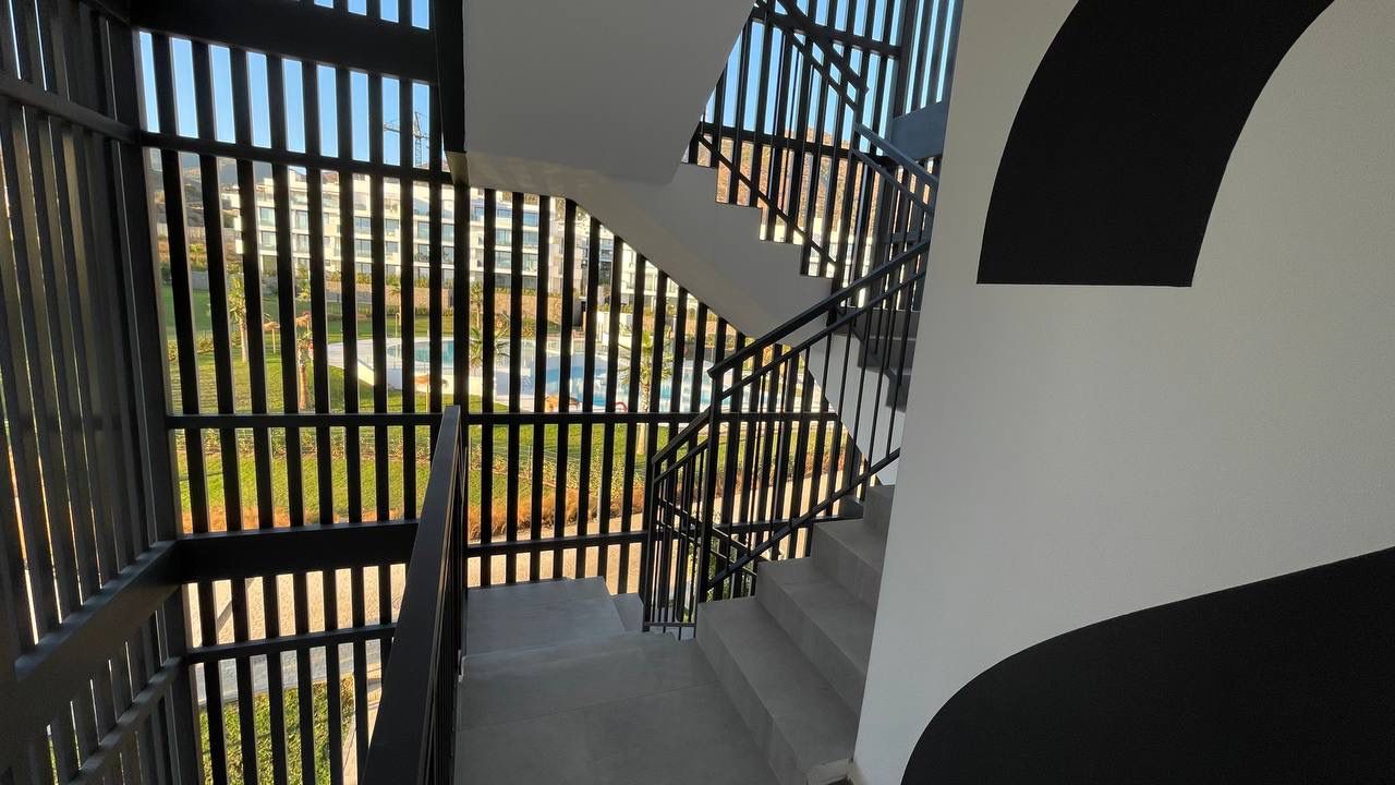 se vende magnifico apartamento en el Higueron con vistas al mar