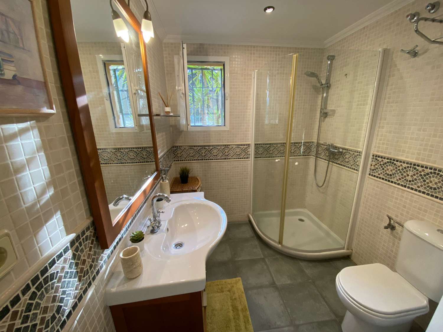 MEDIA TEMPORADA SE ALQUILA BONITO APARTAMENTO DESDE 1.9.26-30.6.27 EN BENALMADENA