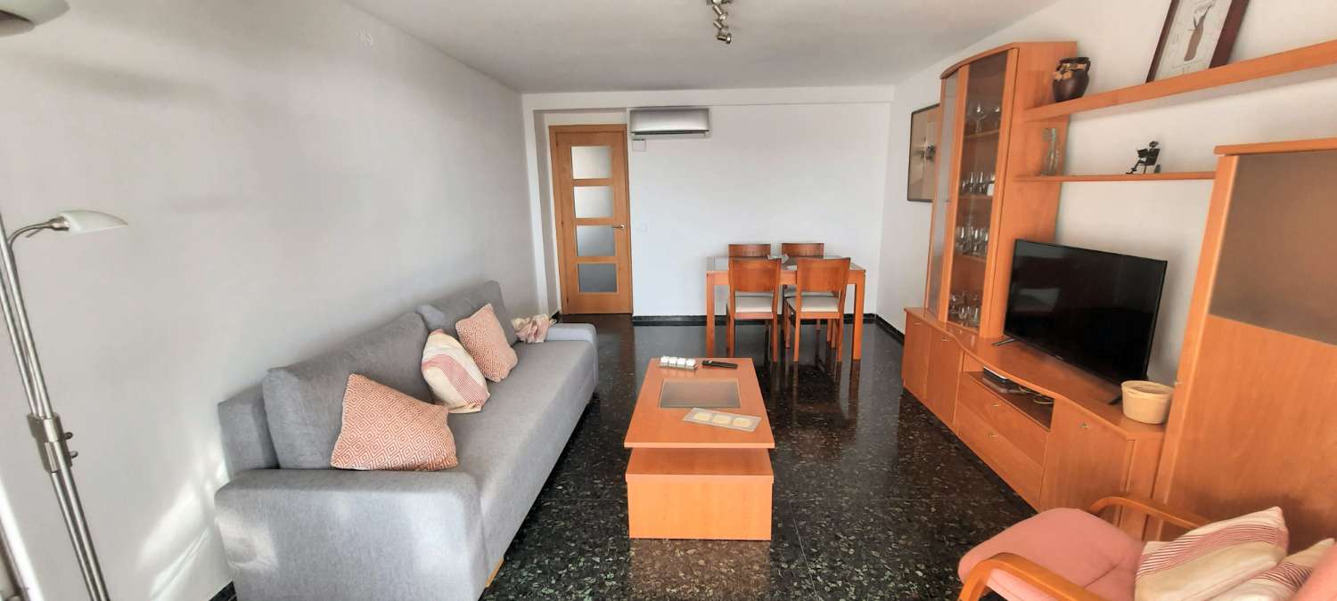 SE ALQUILA DESDE AHORA  HASTA 30.06.26 Y DESDE 1.9.26-30.6.27  BONITO APARTAMENTO  CON VISTAS AL MAR EN LA CARIHUELA (TORREMOLINOS)
