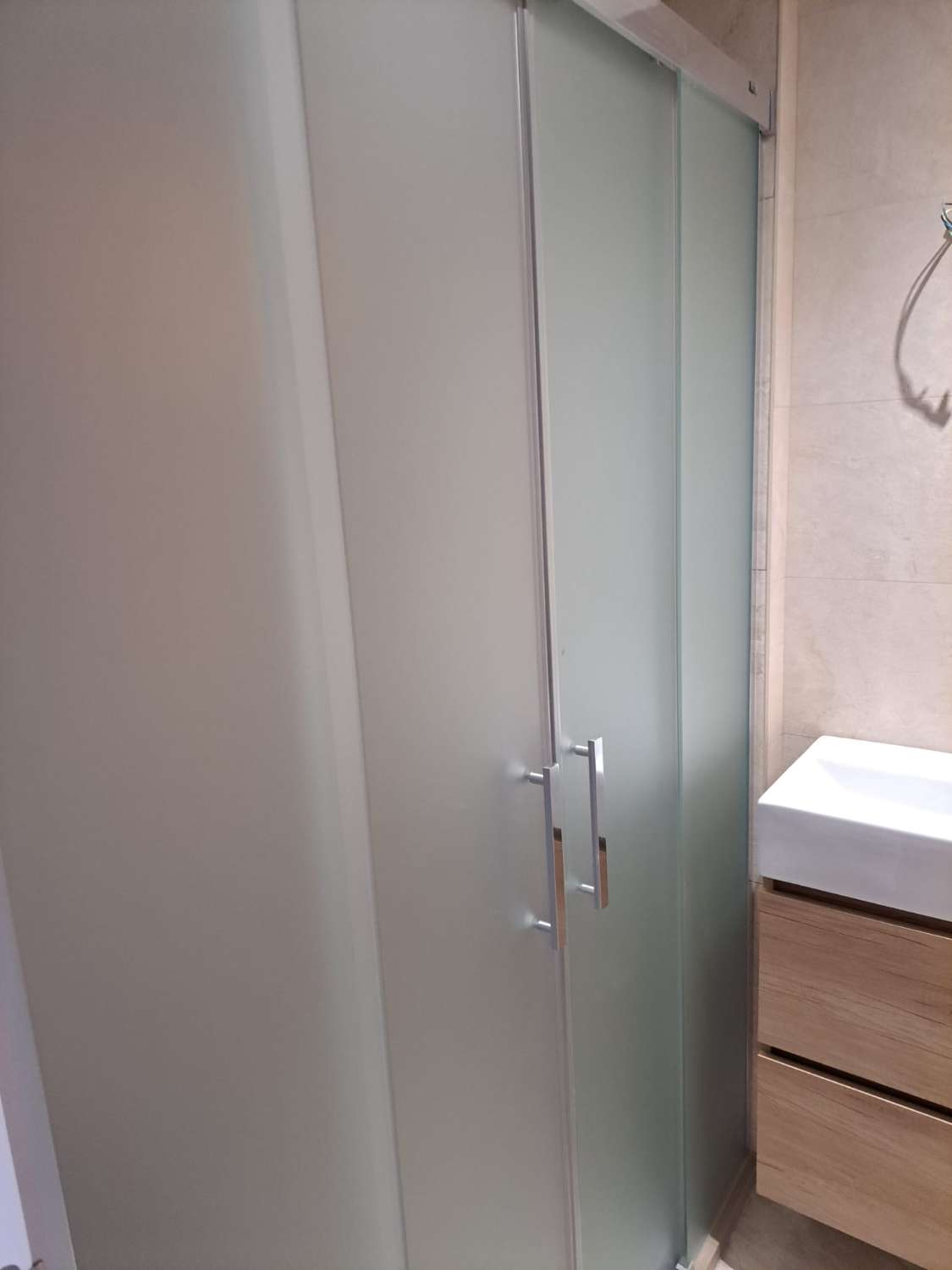 SE ALQUILA DESDE 16.09.26-16.6.27 BONITO ESTUDIO EN ARROYO DE LA MIEL (BENALMADENA)