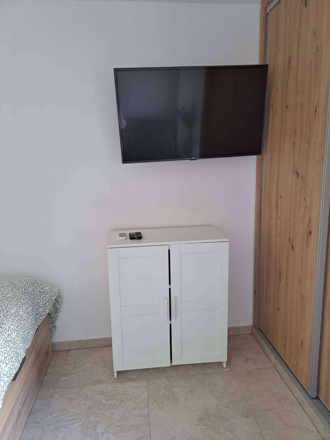 SE ALQUILA DESDE 16.09.26-16.6.27 BONITO ESTUDIO EN ARROYO DE LA MIEL (BENALMADENA)