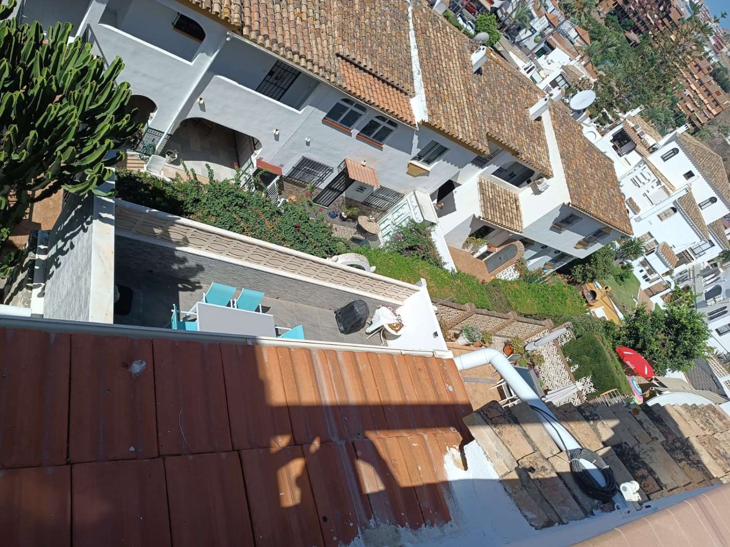 MEDIA TEMPORADA . SE ALQUILA DESDE 1.9.26-30.6.27 BONITO APARTAMENTO CON VISTAS AL MAR