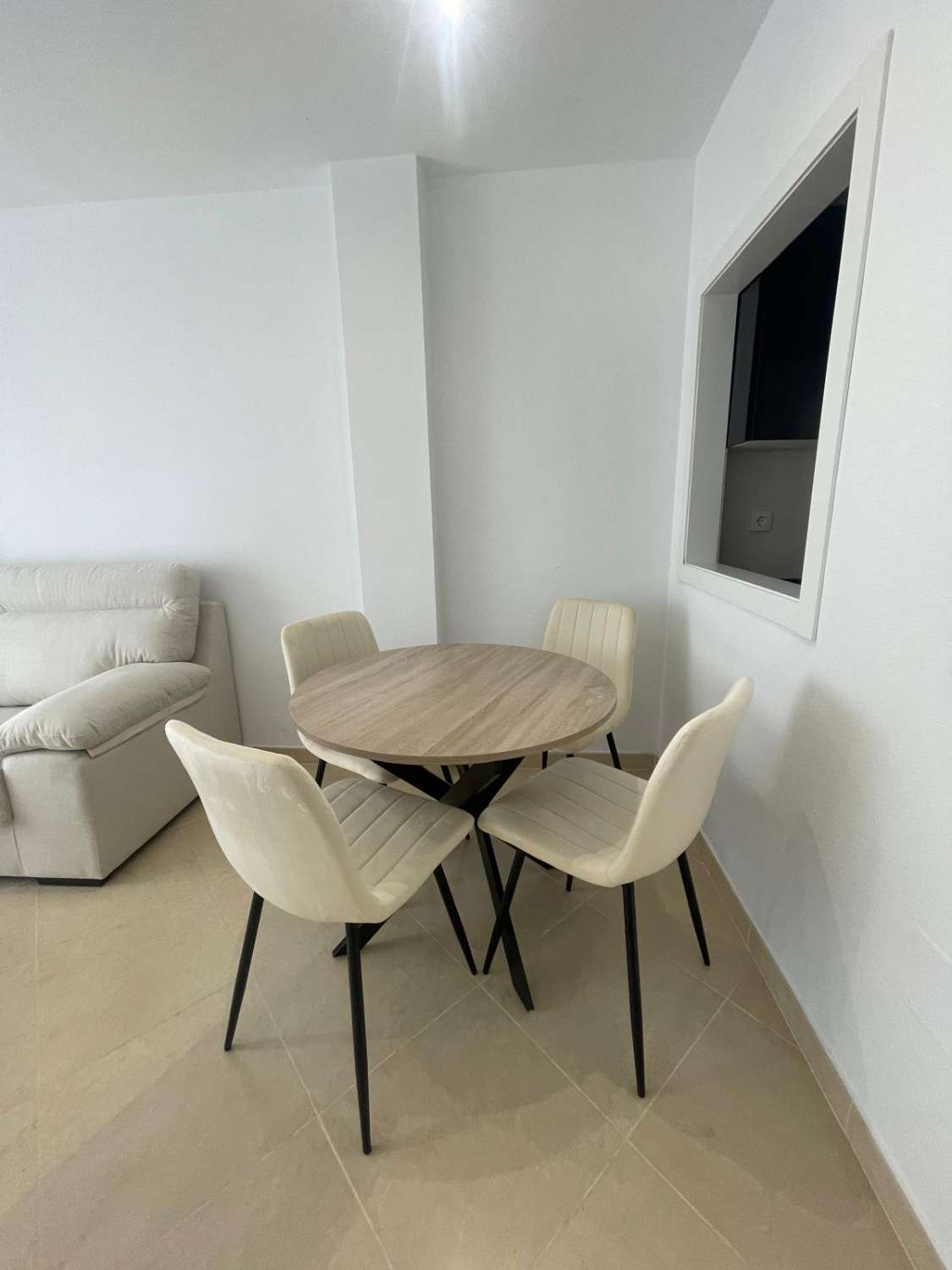 FLOT LEJLIGHED TIL SALG I CENTRUM AF BENALMADENA LANDSBY