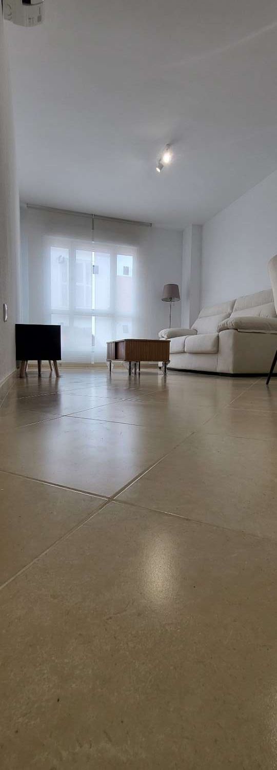 FLOT LEJLIGHED TIL SALG I CENTRUM AF BENALMADENA LANDSBY