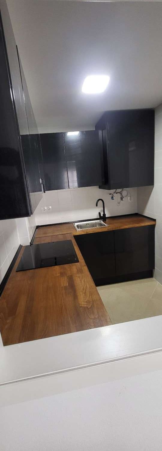 FLOT LEJLIGHED TIL SALG I CENTRUM AF BENALMADENA LANDSBY