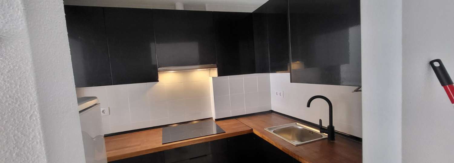 FLOT LEJLIGHED TIL SALG I CENTRUM AF BENALMADENA LANDSBY