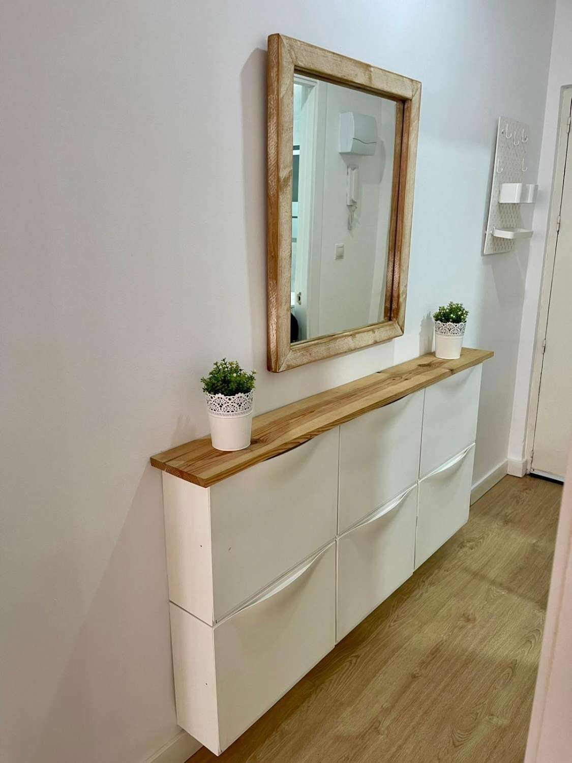 STUDIE TIL LEJE FRA 1.9.26-30.6.27 RENOVERET NÆR LA CARIHUELA (TORREMOLINOS)