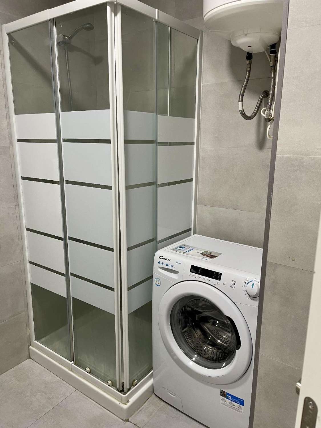 STUDIE TIL LEJE FRA 1.9.26-30.6.27 RENOVERET NÆR LA CARIHUELA (TORREMOLINOS)