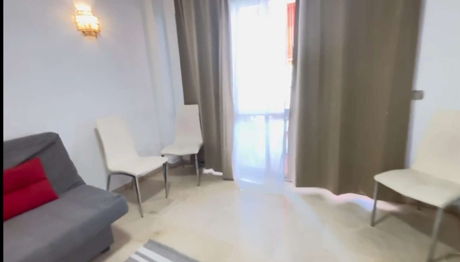 MEDIA TEMPORADA . SE ALQUILA  DESDE 01.09.26-30.6.27  MAGNIFICO APARTAMENTO CON VISTAS AL MAR EN LOS BOLICHES (FUENGIROLA)