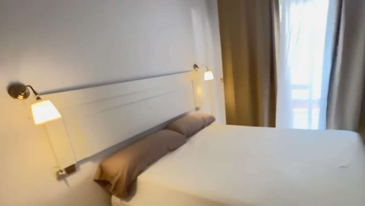 MEDIA TEMPORADA . SE ALQUILA  DESDE 01.09.26-30.6.27  MAGNIFICO APARTAMENTO CON VISTAS AL MAR EN LOS BOLICHES (FUENGIROLA)