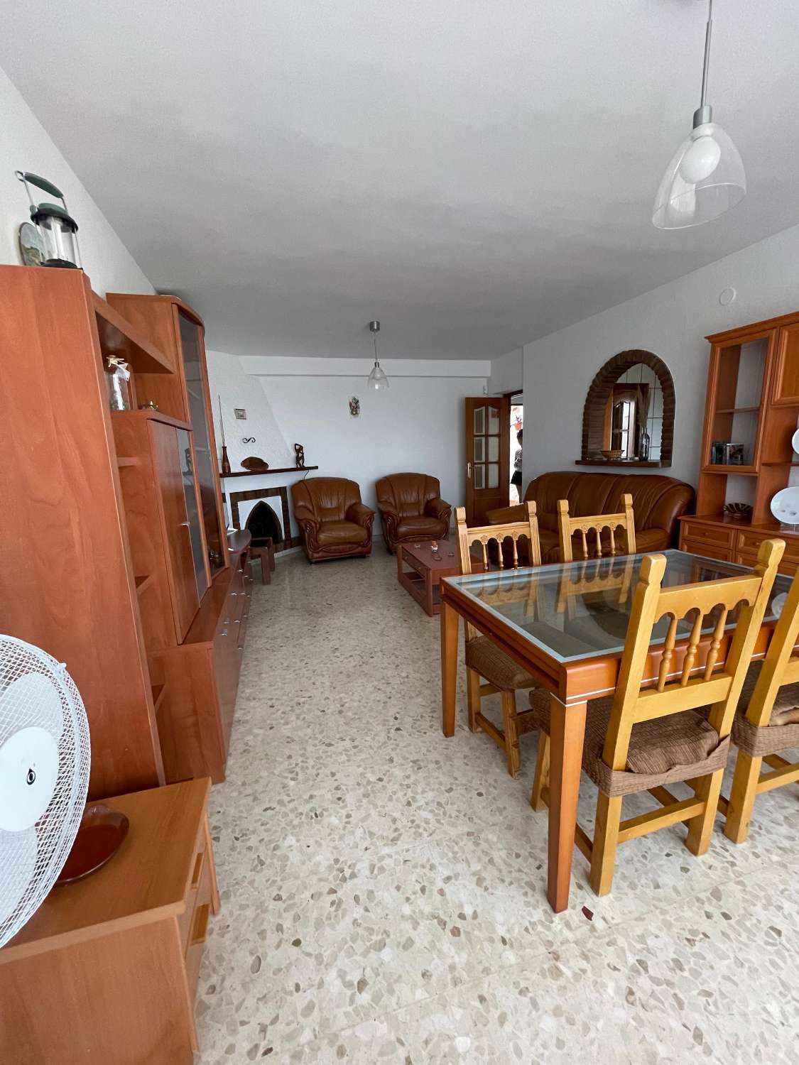 Zur Miete vom 11.01.2026 bis 30.06.2027 eine wunderschöne Villa mit Meerblick im Gebiet Torremuelle (Benalmádena).