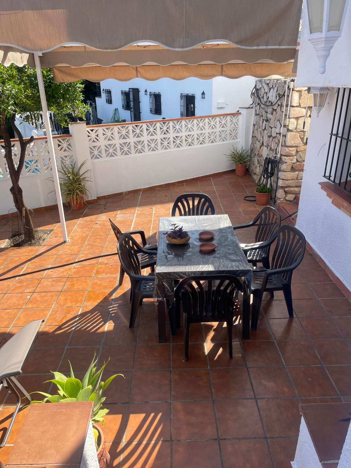 Zur Miete vom 11.01.2026 bis 30.06.2027 eine wunderschöne Villa mit Meerblick im Gebiet Torremuelle (Benalmádena).