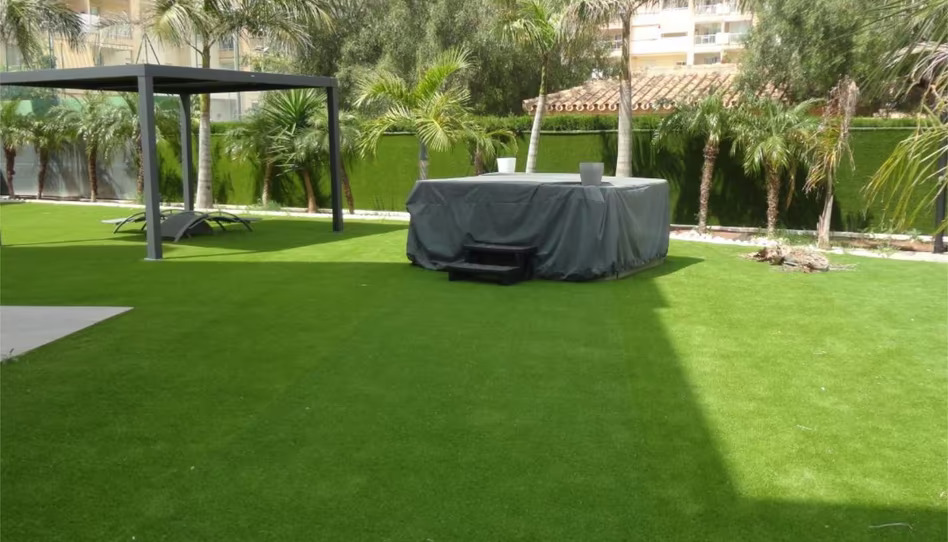 SE VENDE MAGNIFICO APARTAMENTO EN UNA DE LAS URBANIZACIONES MAS LUJOSAS DE LOS ALAMOS (TORREMOLINOS)