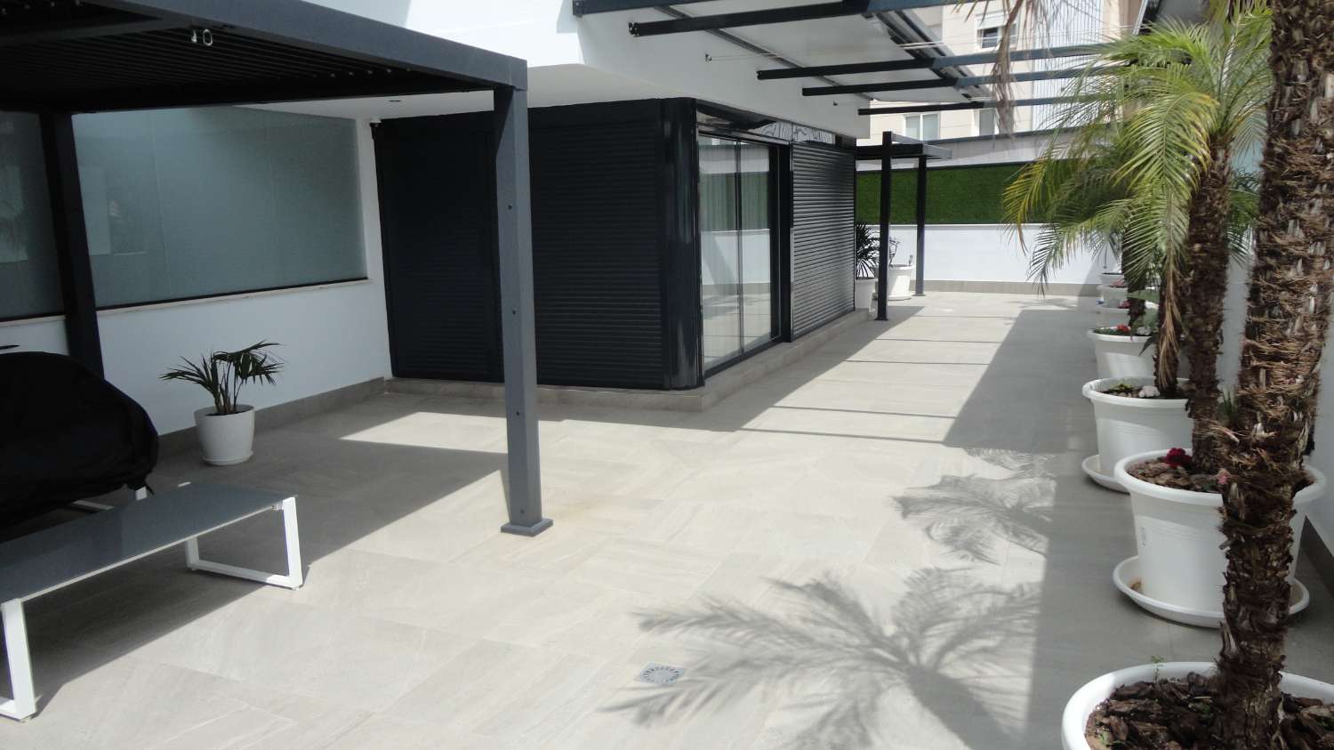 SE VENDE MAGNIFICO APARTAMENTO EN UNA DE LAS URBANIZACIONES MAS LUJOSAS DE LOS ALAMOS (TORREMOLINOS)