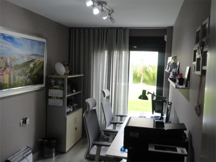 SE VENDE MAGNIFICO APARTAMENTO EN UNA DE LAS URBANIZACIONES MAS LUJOSAS DE LOS ALAMOS (TORREMOLINOS)