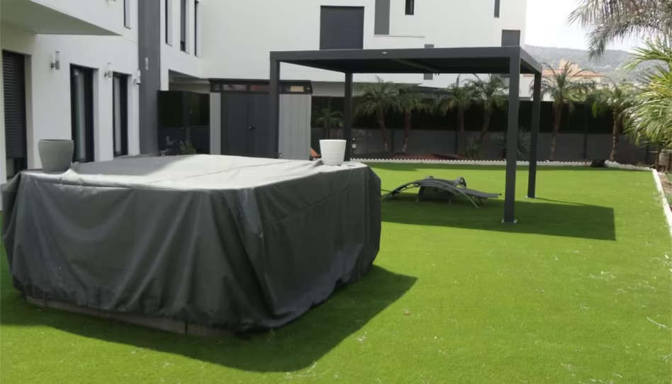 SE VENDE MAGNIFICO APARTAMENTO EN UNA DE LAS URBANIZACIONES MAS LUJOSAS DE LOS ALAMOS (TORREMOLINOS)