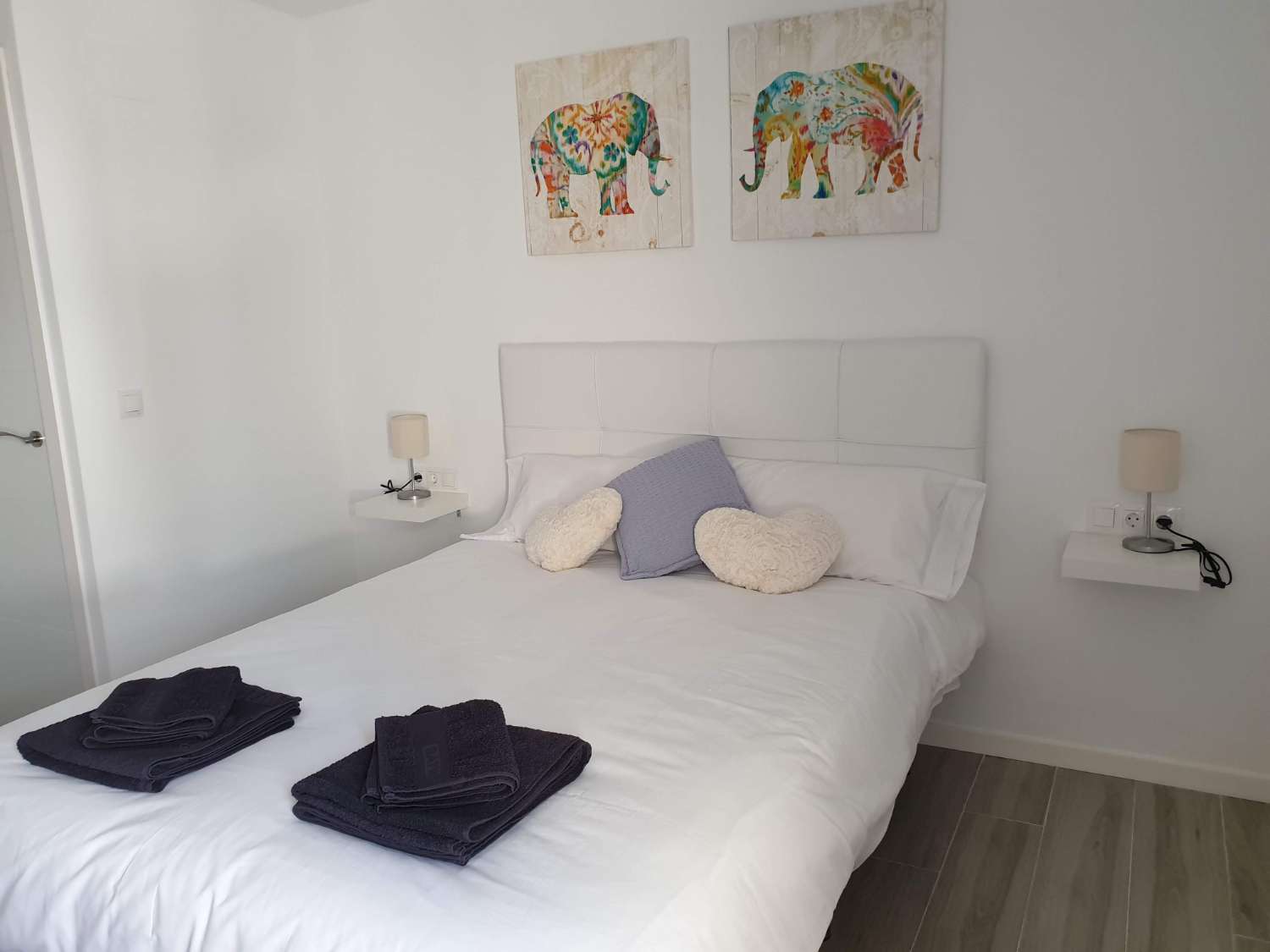 MEDIA  TEMPORADA  . SE ALQUILA  DESDE 1.9.26-30.6.27 BONITO APARTAMENTO CON VISTAS LATERALES  AL MAR   EN ARROYO DE LA MIEL