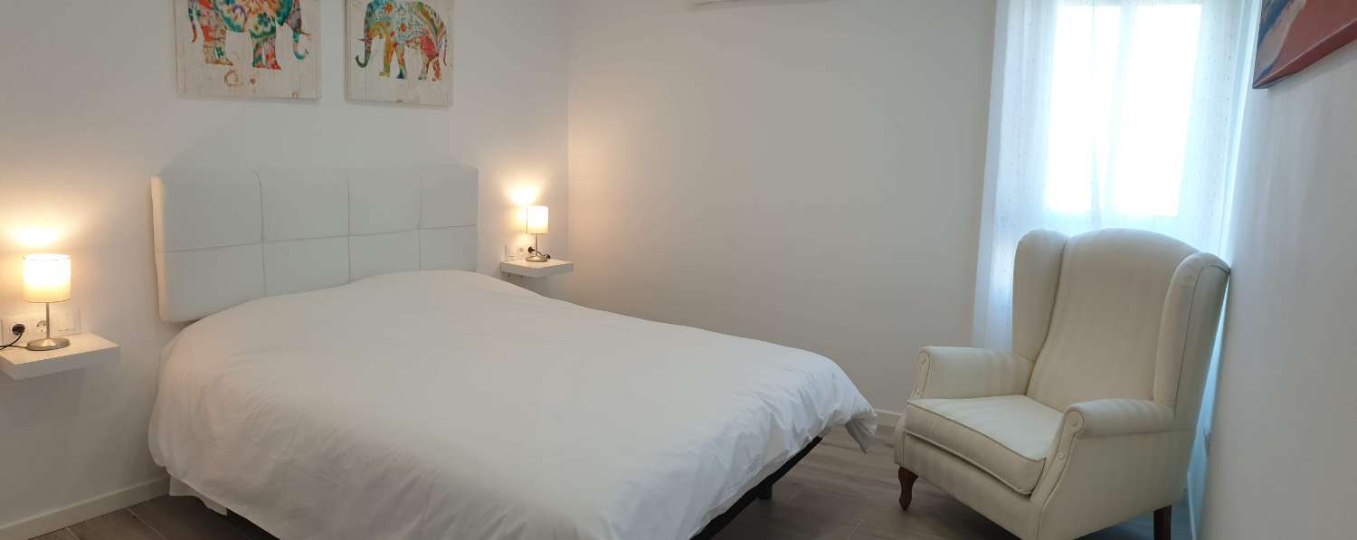 MEDIA  TEMPORADA  . SE ALQUILA  DESDE 1.9.26-30.6.27 BONITO APARTAMENTO CON VISTAS LATERALES  AL MAR   EN ARROYO DE LA MIEL