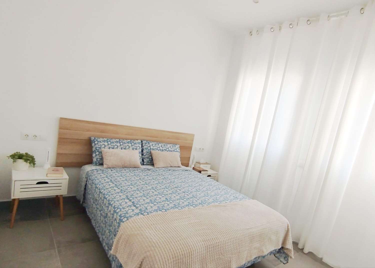MEDIA TEMPORADA SE ALQUILA DESDE 01.09.26 -30.6.27 BONITO APARTAMENTO EN FUENGIROLA