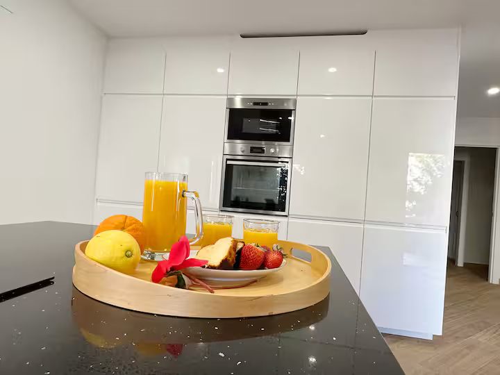 SE ALQUILA  DESDE 01/09/2026 HASTA 30/06/27 MAGNIFICA VILLA EN  ARROYO DE LA MIEL (BENALMADENA)