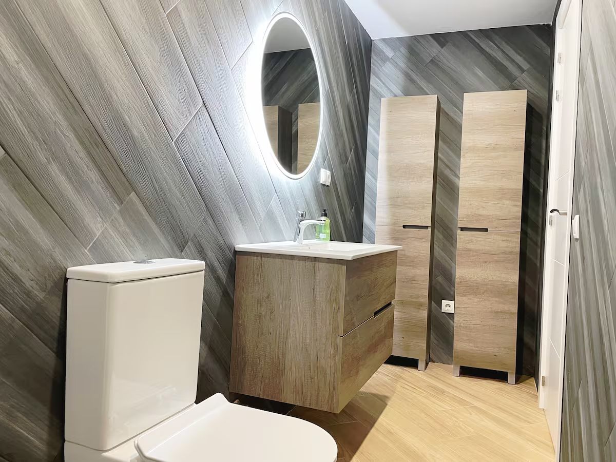 SE ALQUILA  DESDE 01/09/2026 HASTA 30/06/27 MAGNIFICA VILLA EN  ARROYO DE LA MIEL (BENALMADENA)