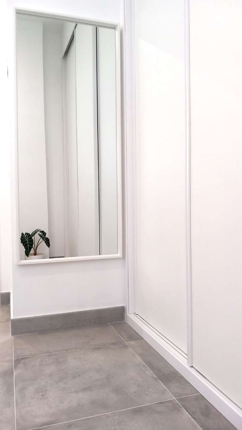 ALQUILER A MEDIO PLAZO DESDE  09/03/2026 HASTA 30/06/2026 Y DESDE 01/09/2026 HASTA 30.6.27 BONITO APARTAMNTO EN FUENGIROLA