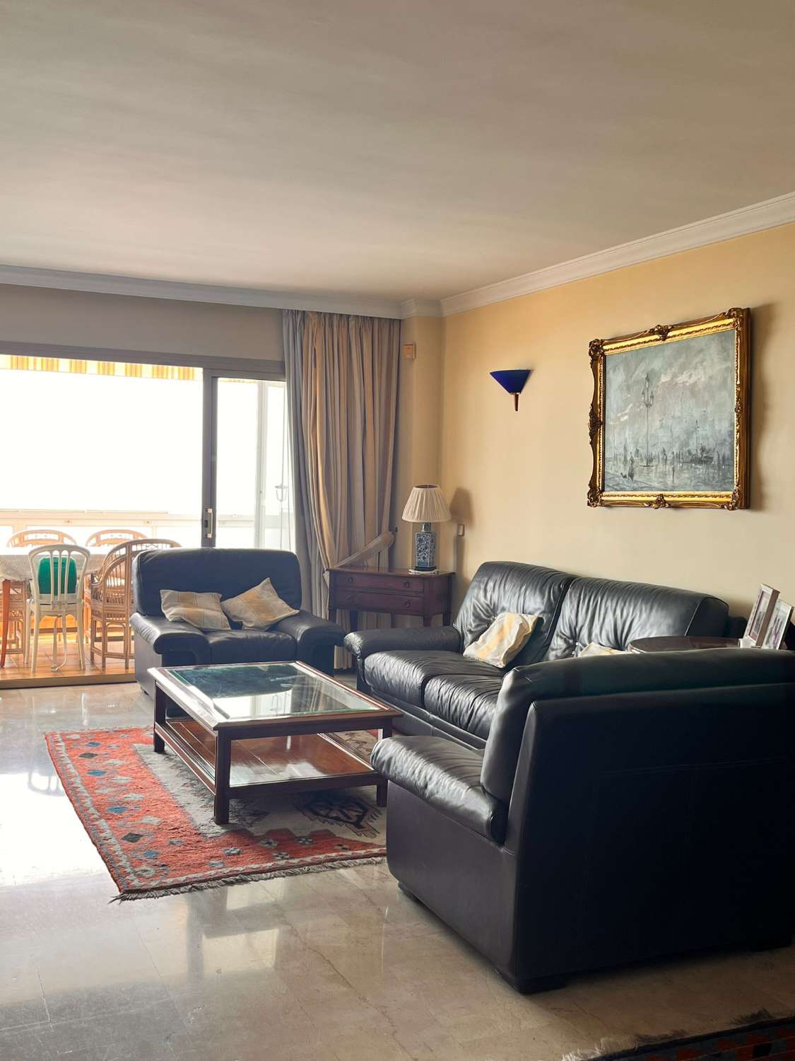 SE ALQUILA  DESDE 01.10.26-30.06.27 MAGNIFICO APARTAMENTO CON VISTAS  FRONTALES AL MAR EN 1ª LINEA DE PLAYA EN LOS BOLICHES (FUENGIROLA )