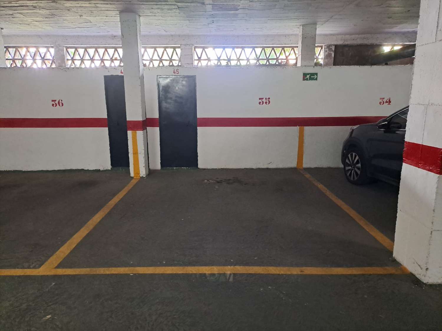 SE ALQUILA desde 1.10.26-31.5.27 BONITO APARTAMENTO EN PLANTA BAJA A 150 METROS DE LA PLAYA EN BENALMADENA