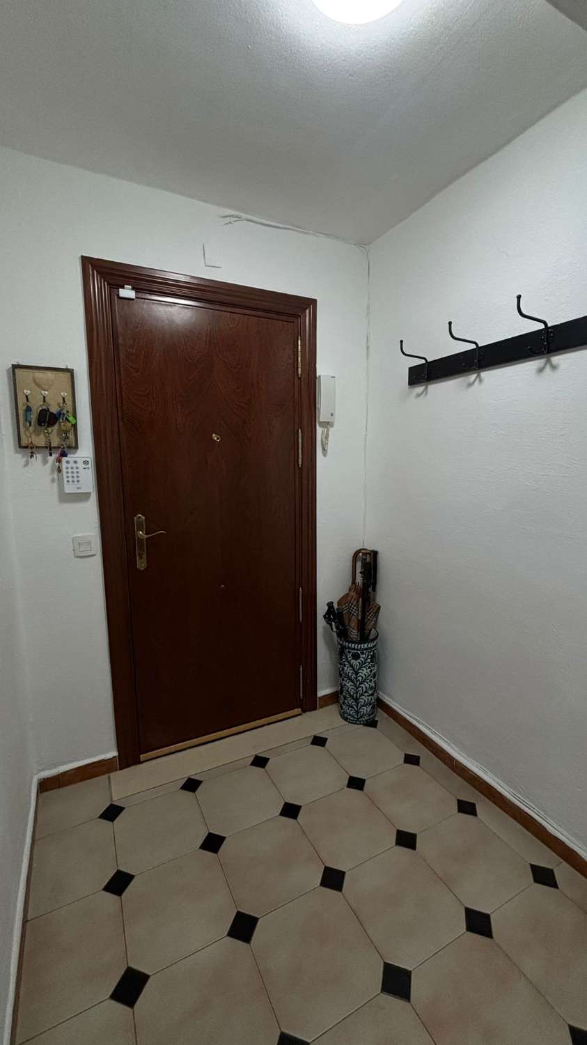 SE ALQUILA DESDE AHORA .30.6.26  y DESDE  1.9.26 HASTA 30.6.2.67 BONITO APARTAMENTO CERCA DE PLAZA SOLYMAR ( BENALMADENA)