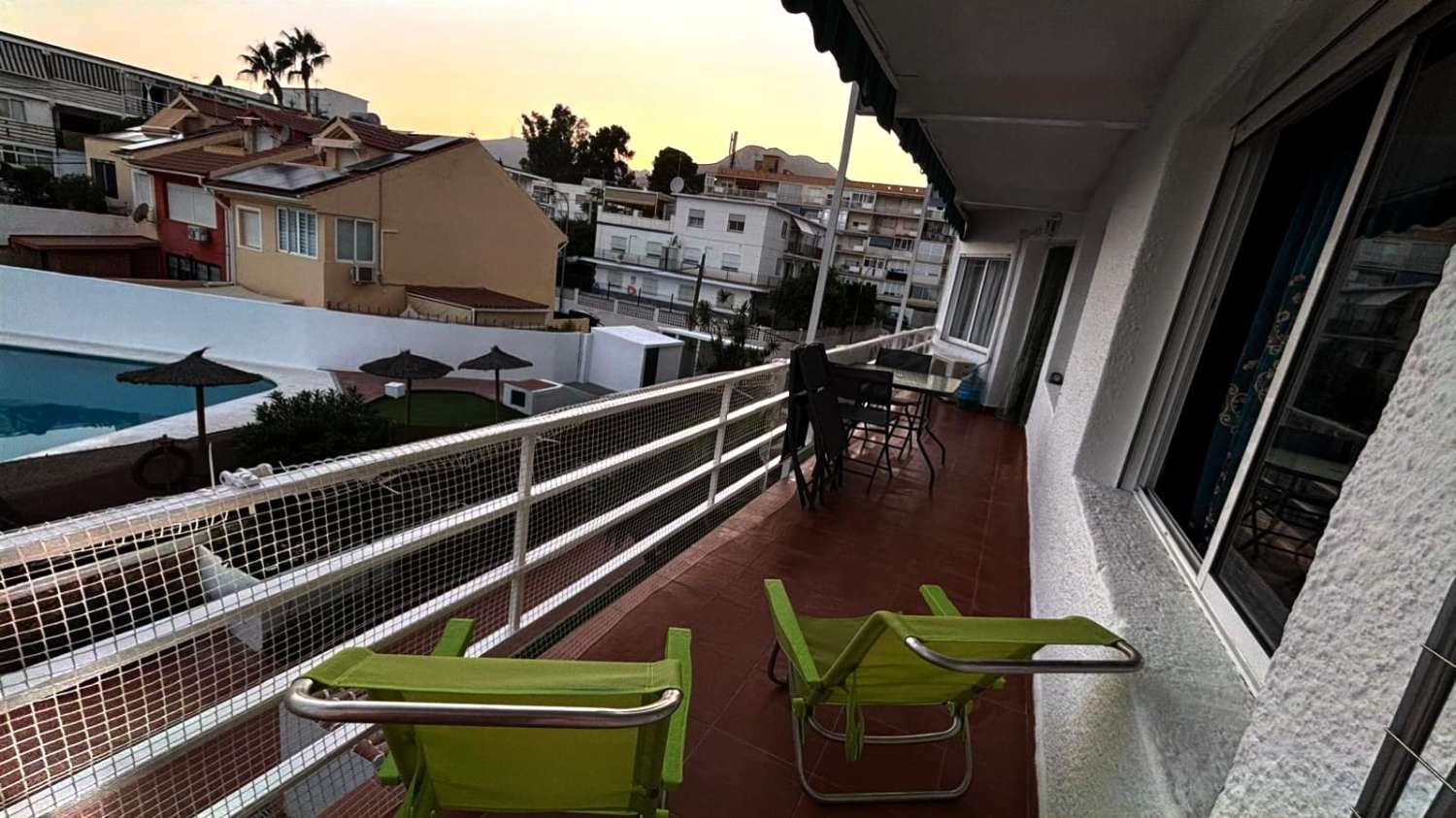 SE ALQUILA DESDE AHORA .30.6.26  y DESDE  1.9.26 HASTA 30.6.2.67 BONITO APARTAMENTO CERCA DE PLAZA SOLYMAR ( BENALMADENA)