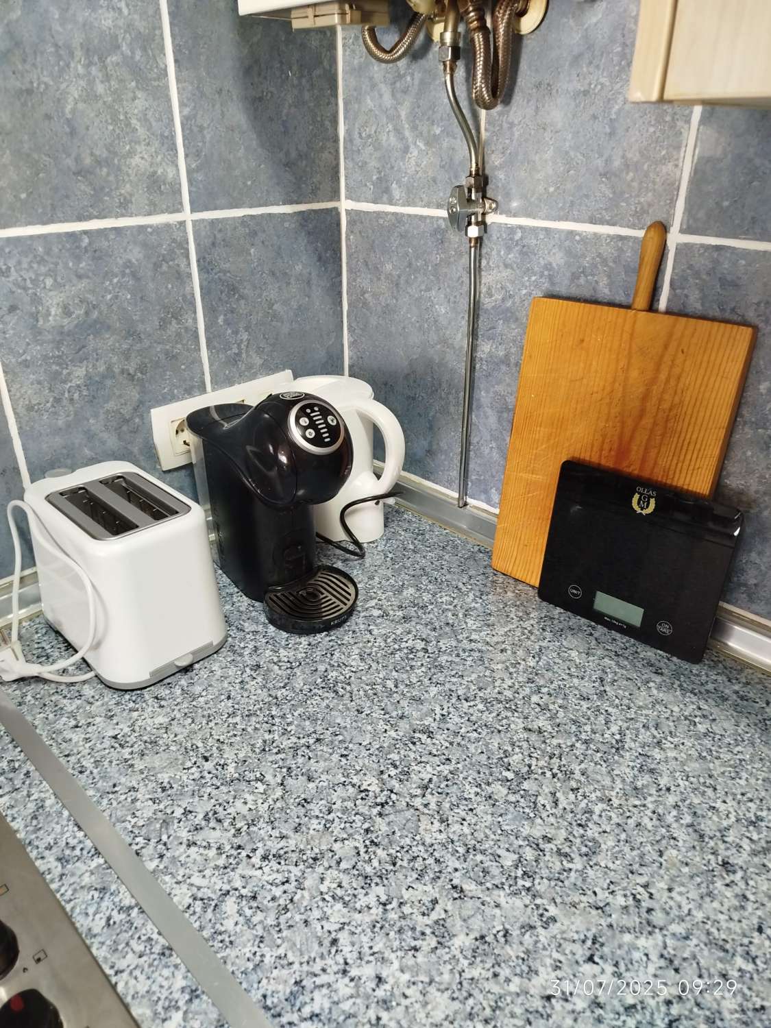 SE ALQUILA DESDE AHORA .30.6.26  y DESDE  1.9.26 HASTA 30.6.2.67 BONITO APARTAMENTO CERCA DE PLAZA SOLYMAR ( BENALMADENA)