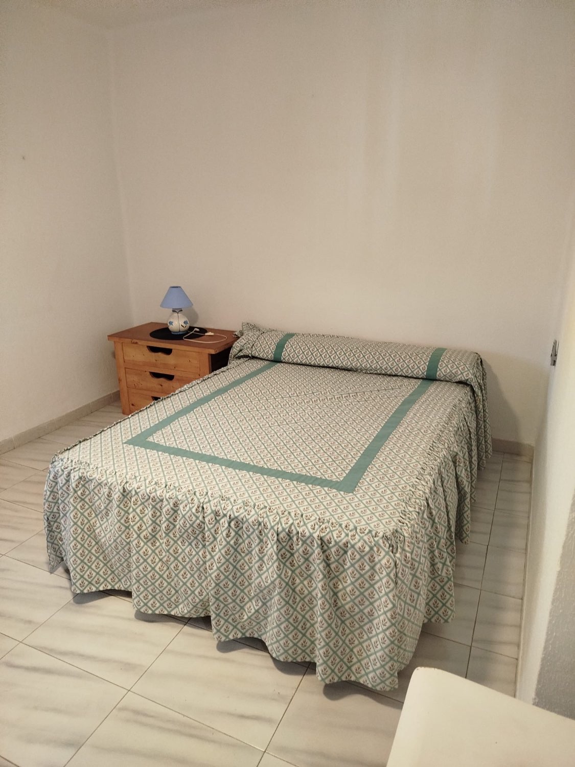 SE ALQUILA HASTA 30/06/2026 Y DESDE 01/09/2026- 30/06/2027 PISO  EN EL CENTRO DE MALAGA