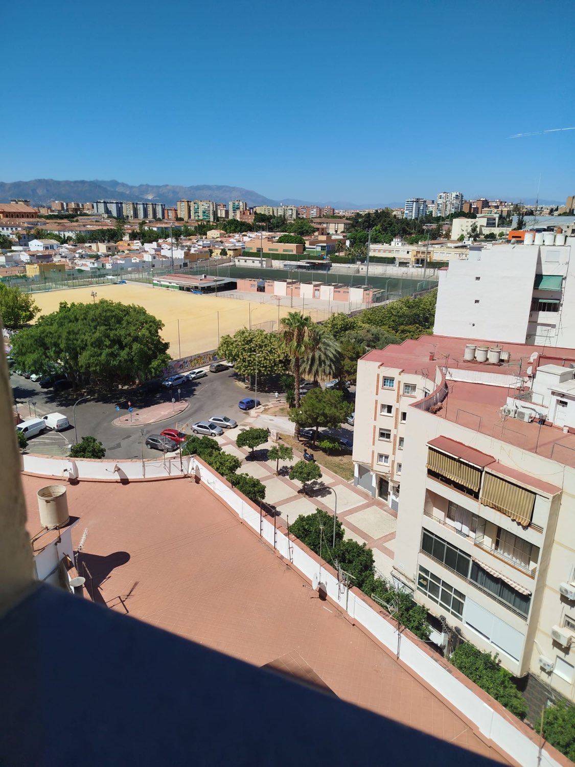 SE ALQUILA HASTA 30/06/2026 Y DESDE 01/09/2026- 30/06/2027 PISO  EN EL CENTRO DE MALAGA