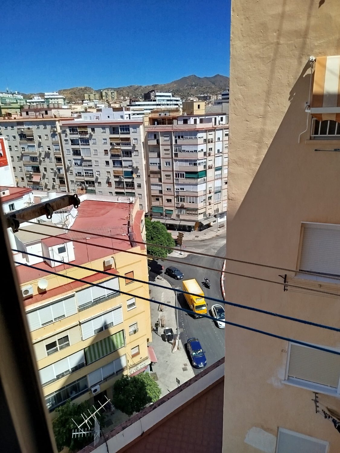 SE ALQUILA HASTA 30/06/2026 Y DESDE 01/09/2026- 30/06/2027 PISO  EN EL CENTRO DE MALAGA