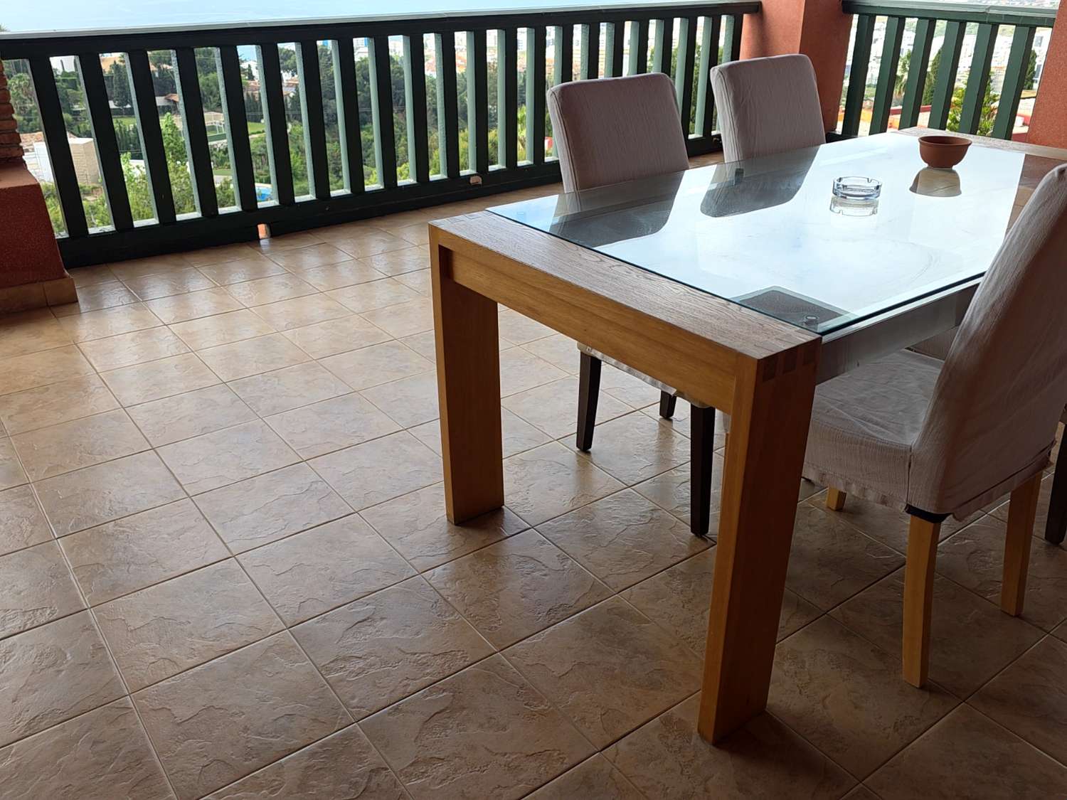 LARGA TEMPORADA - DESDE SEPTIEMBRE SE ALQUILA  BONITO  APARTAMENTO CON VISTAS AL MAR  EN ALTOS DEL HIGUERON