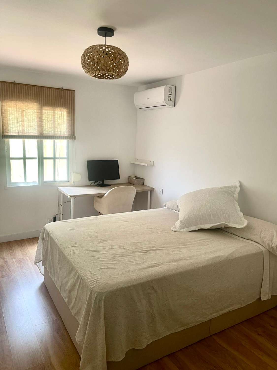 SE ALQUILA DESDE 05/03/2026 HASTA 31.5.26  BONITO APARTAMENTO REFORMADO EN TORREMOLINOS