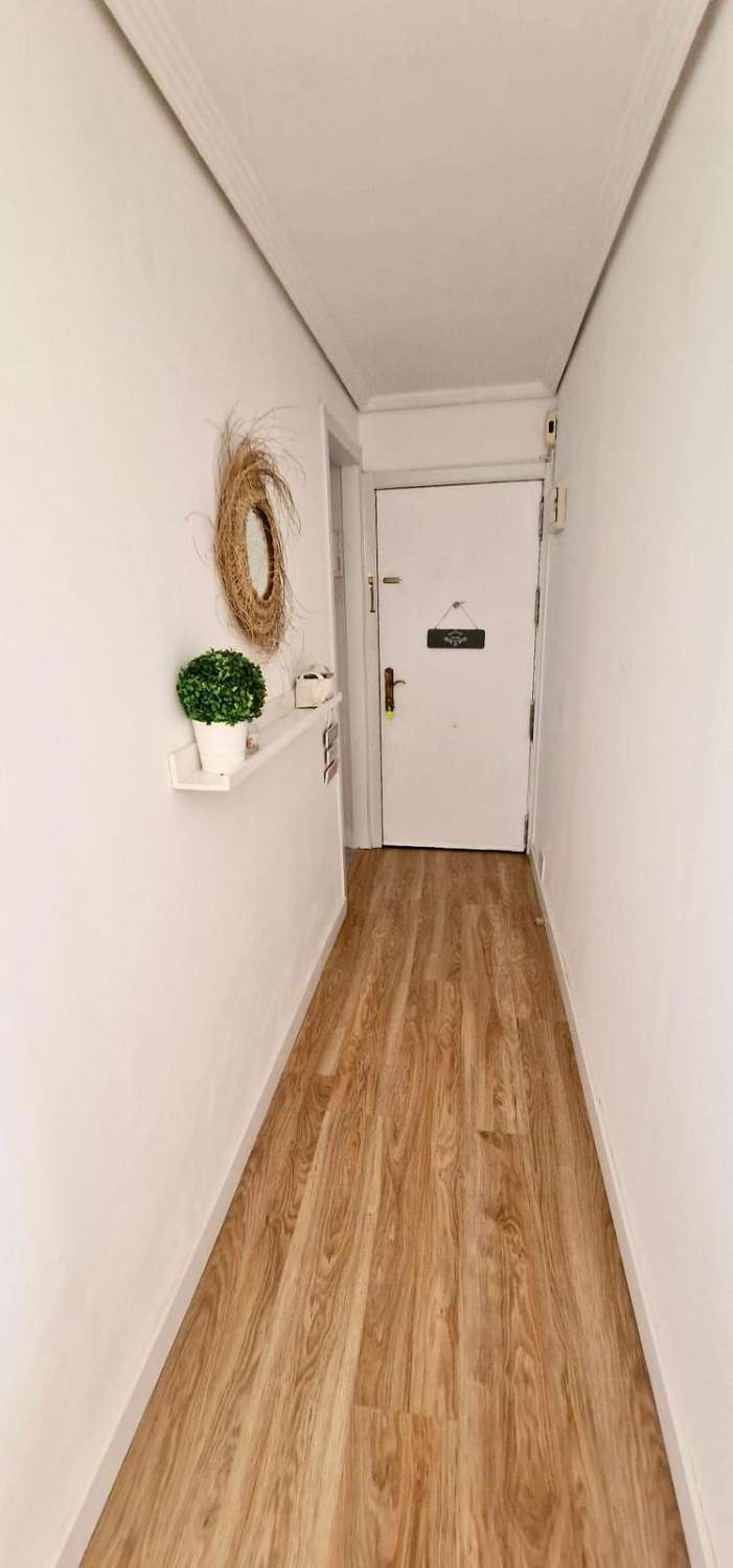 SE ALQUILA DESDE 05/03/2026 HASTA 31.5.26  BONITO APARTAMENTO REFORMADO EN TORREMOLINOS