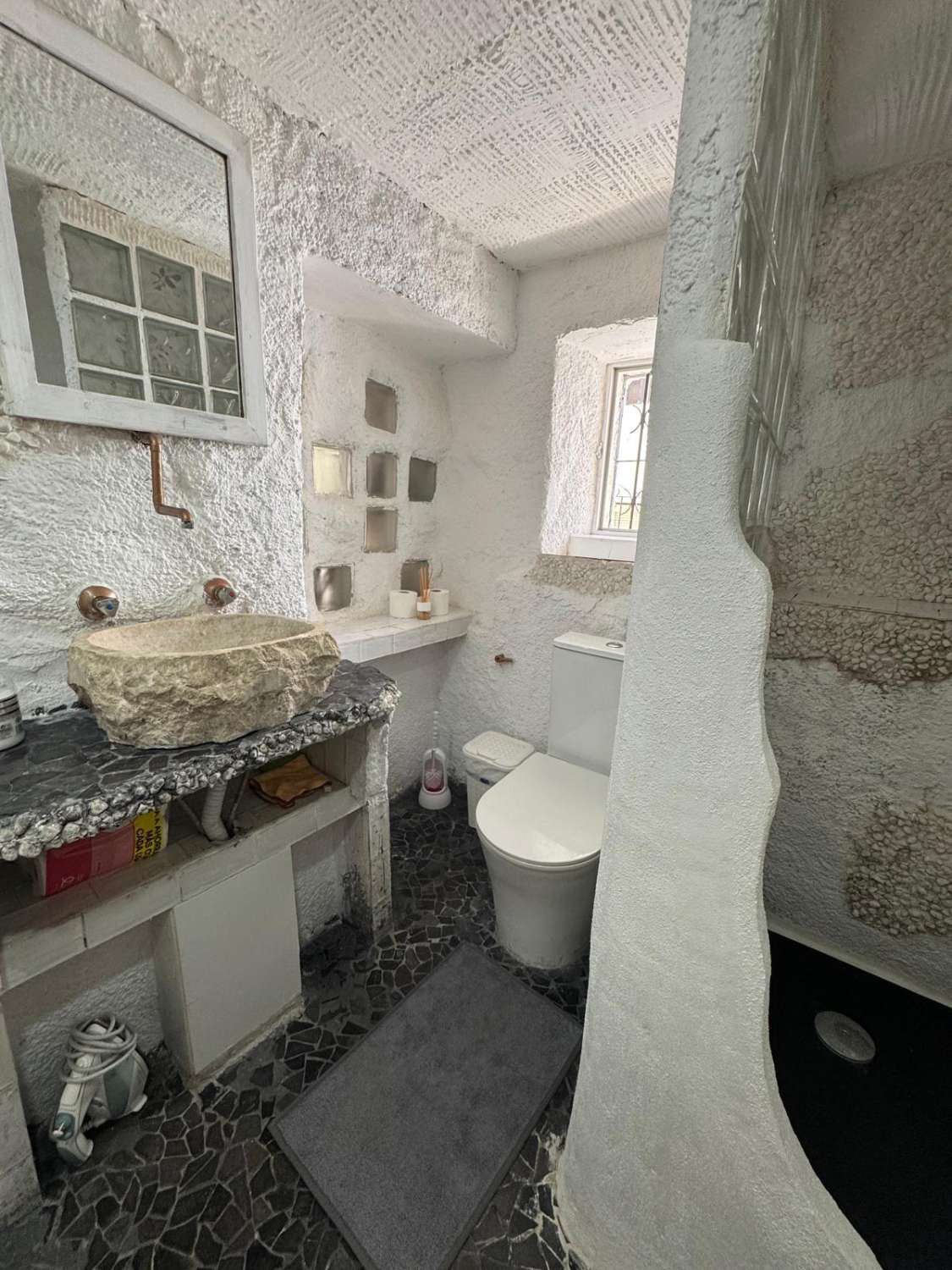 Se alquila por larga temporada coqueto loft rústico  en el centro de Mijas Pueblo