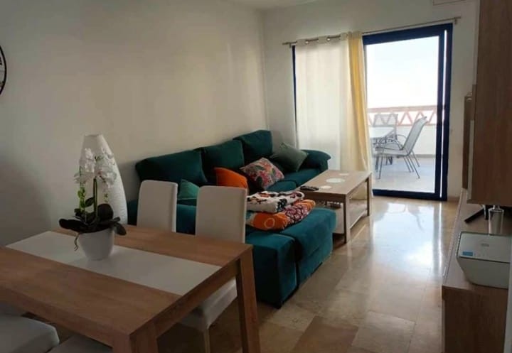 SE ALQUILA DESDE 1.9.26-30.6.27 MAGNIFICO APARTAMENTO CON VISTAS AL MAR EN SANTANGELO  (BENALMADENA)