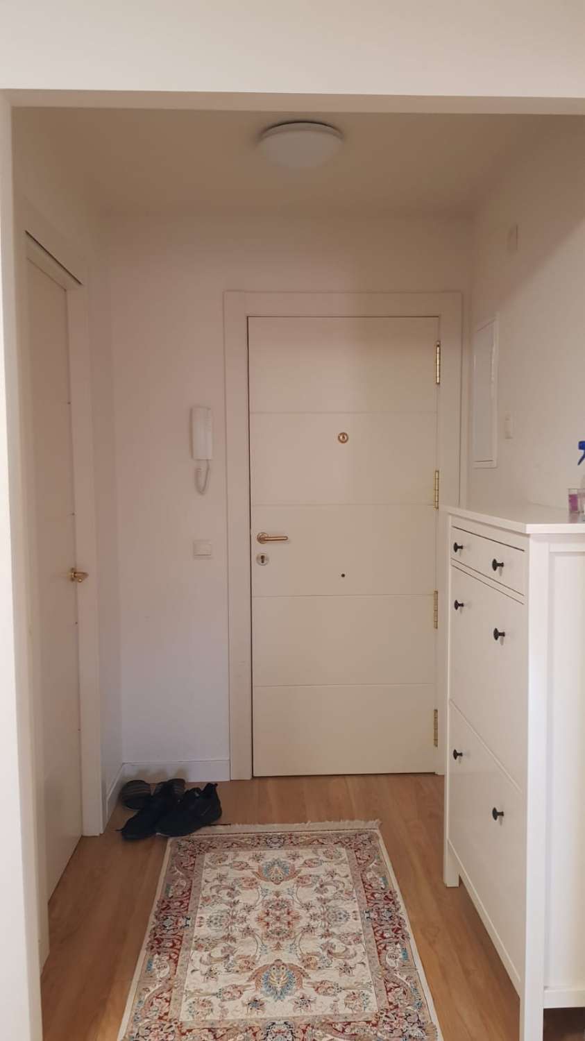 LARGA TEMPORADA SE ALQUILA MAGNIFICO APARTAMENTO EN UN COMPLEJO LUJO EN BENALMADENA