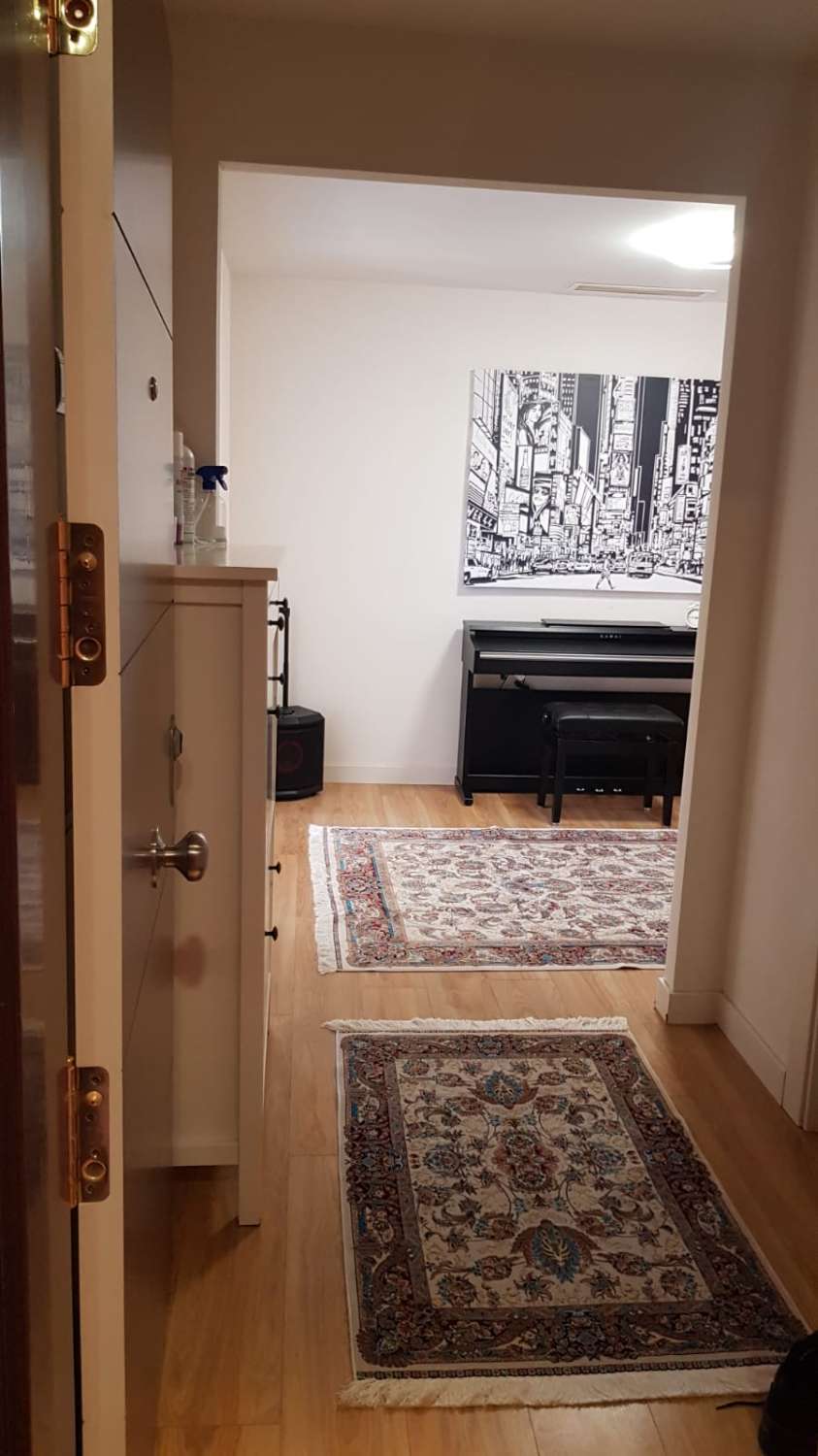 LARGA TEMPORADA SE ALQUILA MAGNIFICO APARTAMENTO EN UN COMPLEJO LUJO EN BENALMADENA