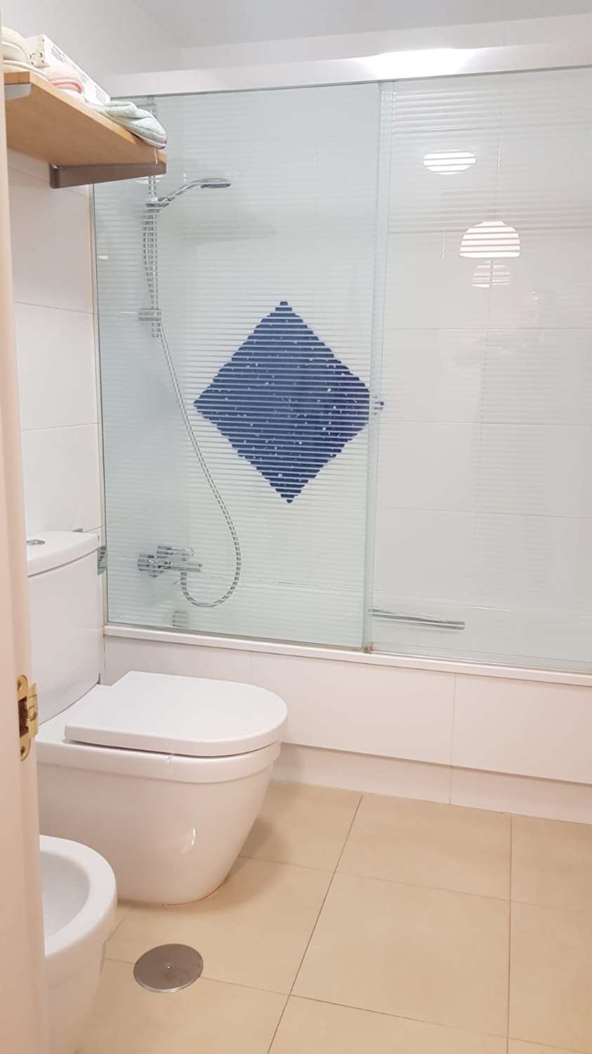 LARGA TEMPORADA SE ALQUILA MAGNIFICO APARTAMENTO EN UN COMPLEJO LUJO EN BENALMADENA