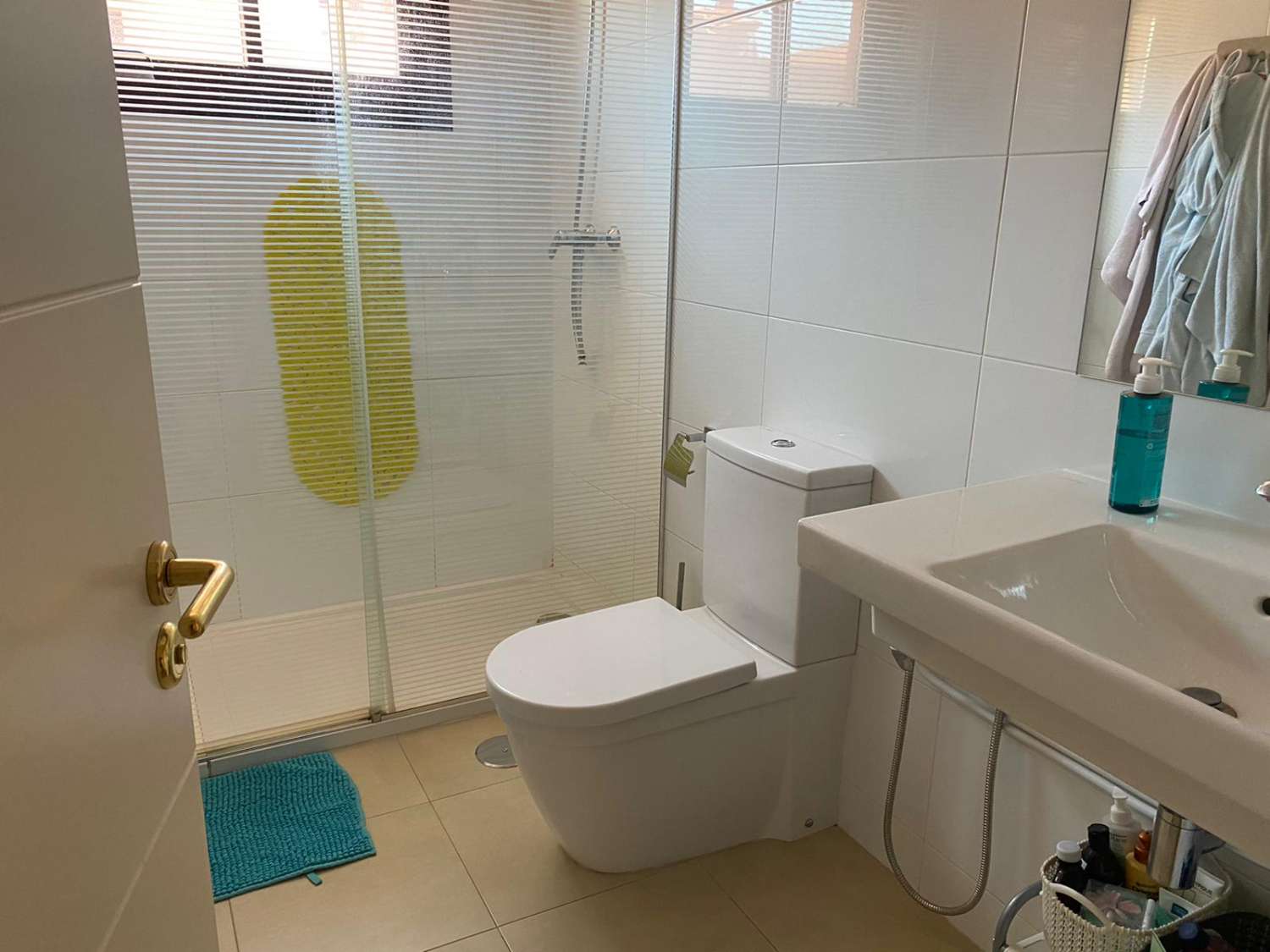 LARGA TEMPORADA SE ALQUILA MAGNIFICO APARTAMENTO EN UN COMPLEJO LUJO EN BENALMADENA