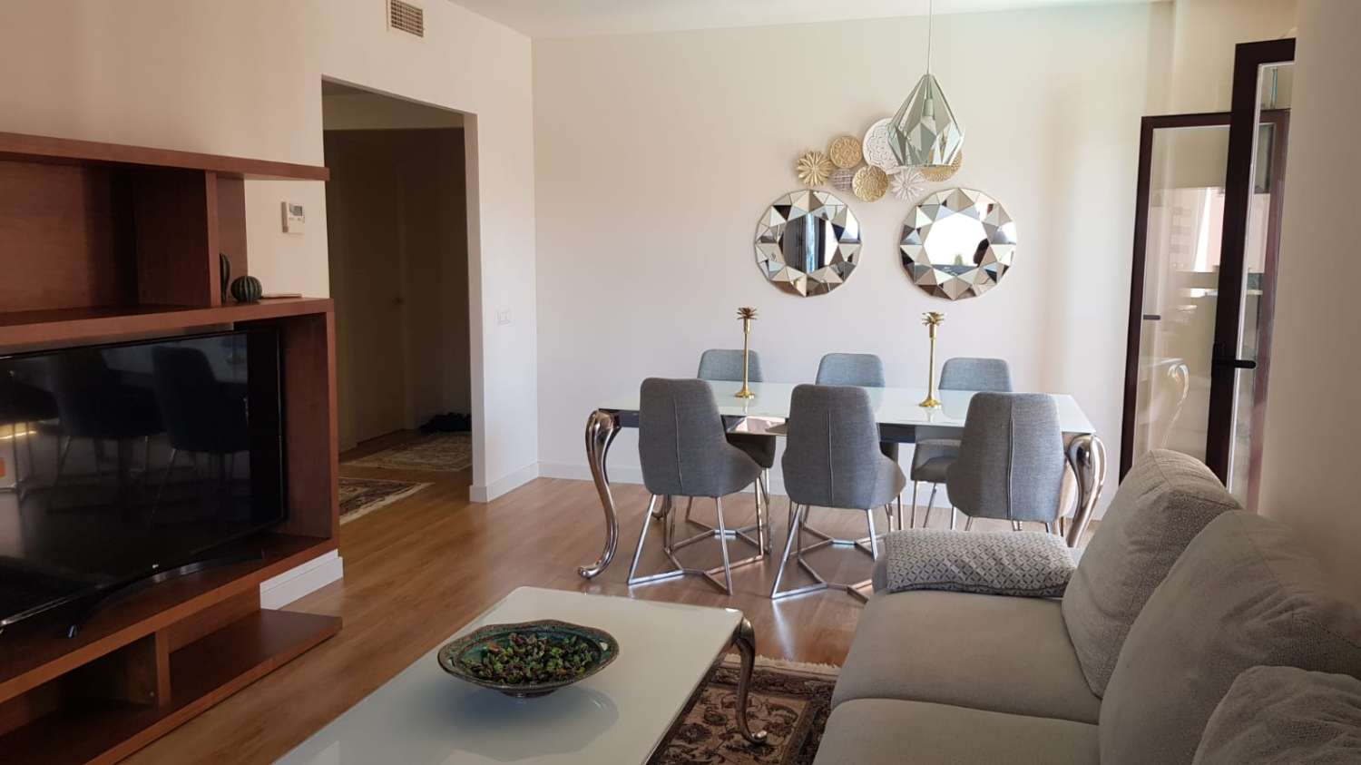 LARGA TEMPORADA SE ALQUILA MAGNIFICO APARTAMENTO EN UN COMPLEJO LUJO EN BENALMADENA