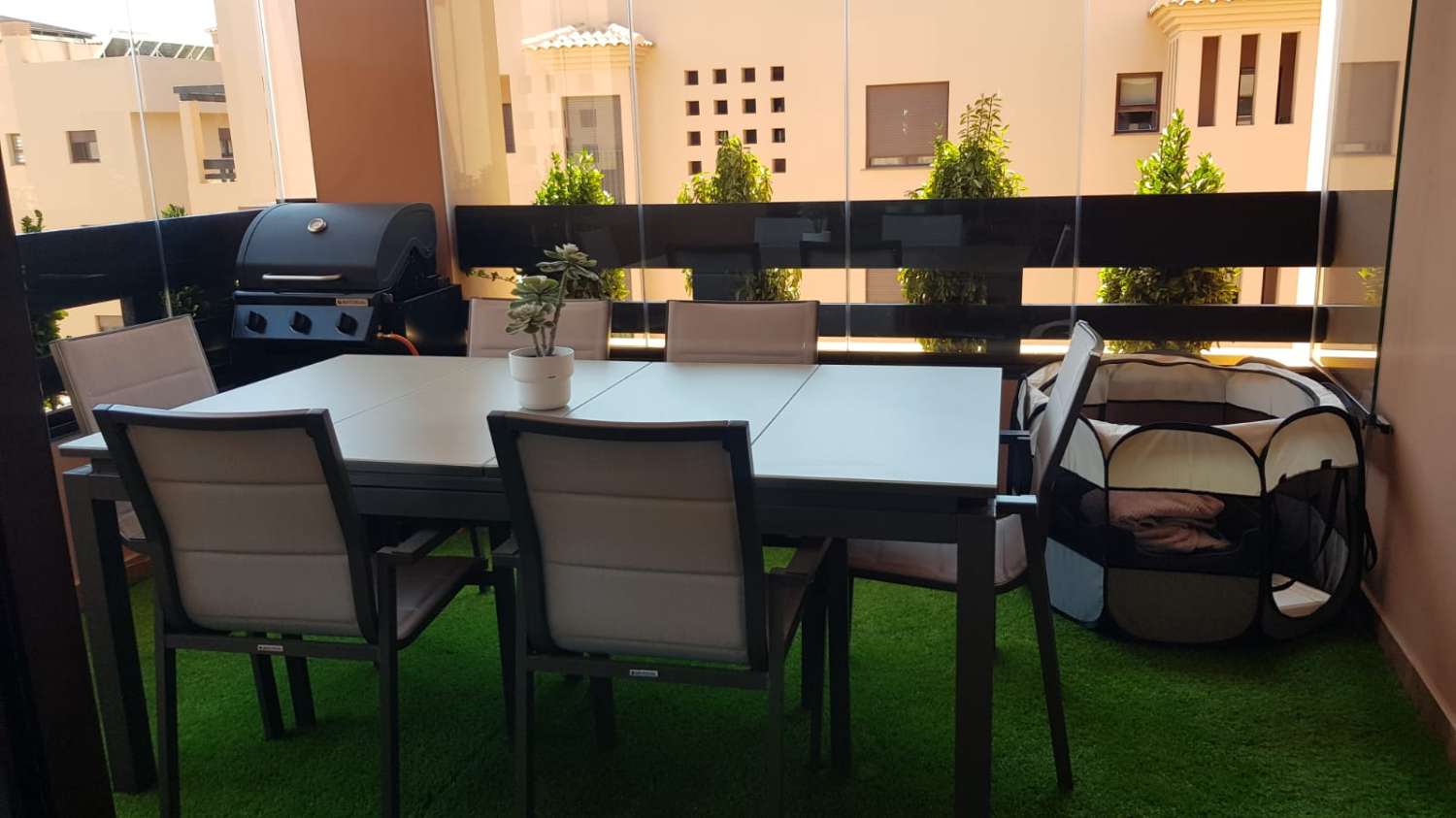 LARGA TEMPORADA SE ALQUILA MAGNIFICO APARTAMENTO EN UN COMPLEJO LUJO EN BENALMADENA