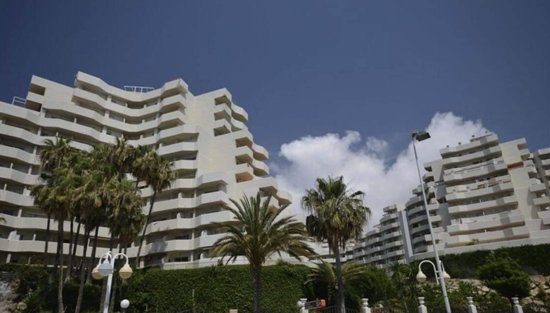 Se alquila precioso apartamento desde ahora hasta 30.6.26 y desde 01/09/2026 hasta 30/06/2027 en Benalbeach (Benalmádena)
