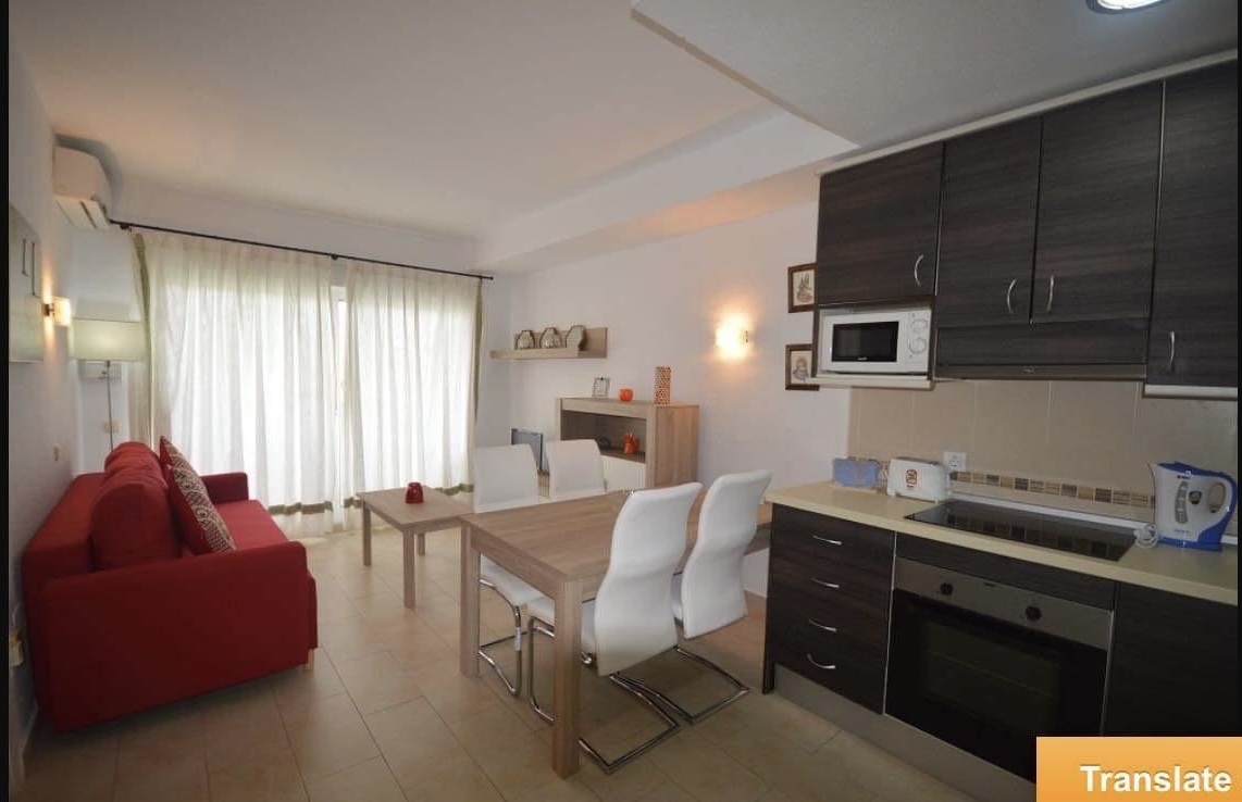 Se alquila precioso apartamento desde ahora hasta 30.6.26 y desde 01/09/2026 hasta 30/06/2027 en Benalbeach (Benalmádena)