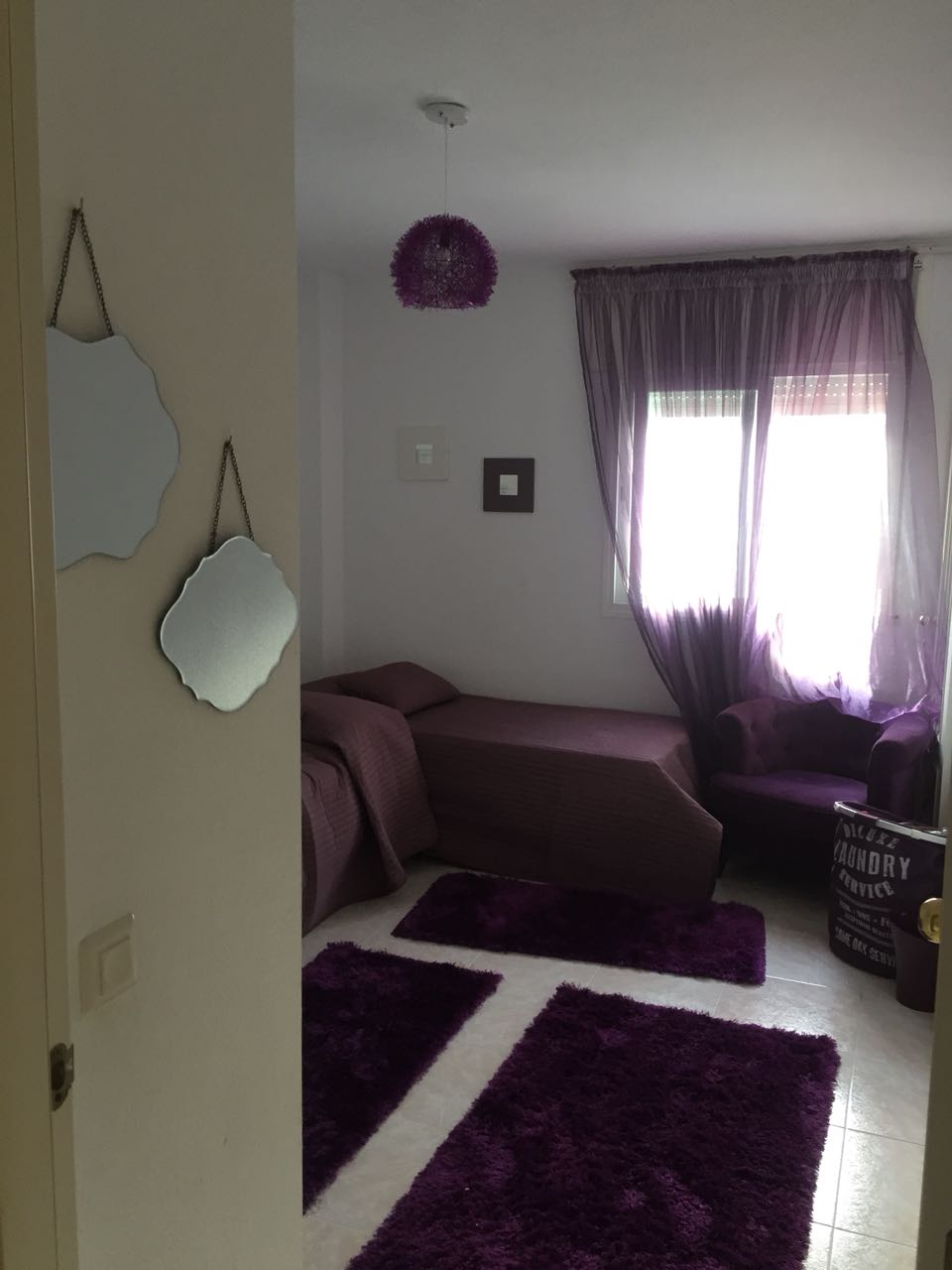 SE ALQUILA  HASTA 30/06/2026 Y DESDE 1.9.26- 30.6.27 BONITO APARTAMENTO EN CENTRO DE LA CARIHUELA (TORREMOLINOS)