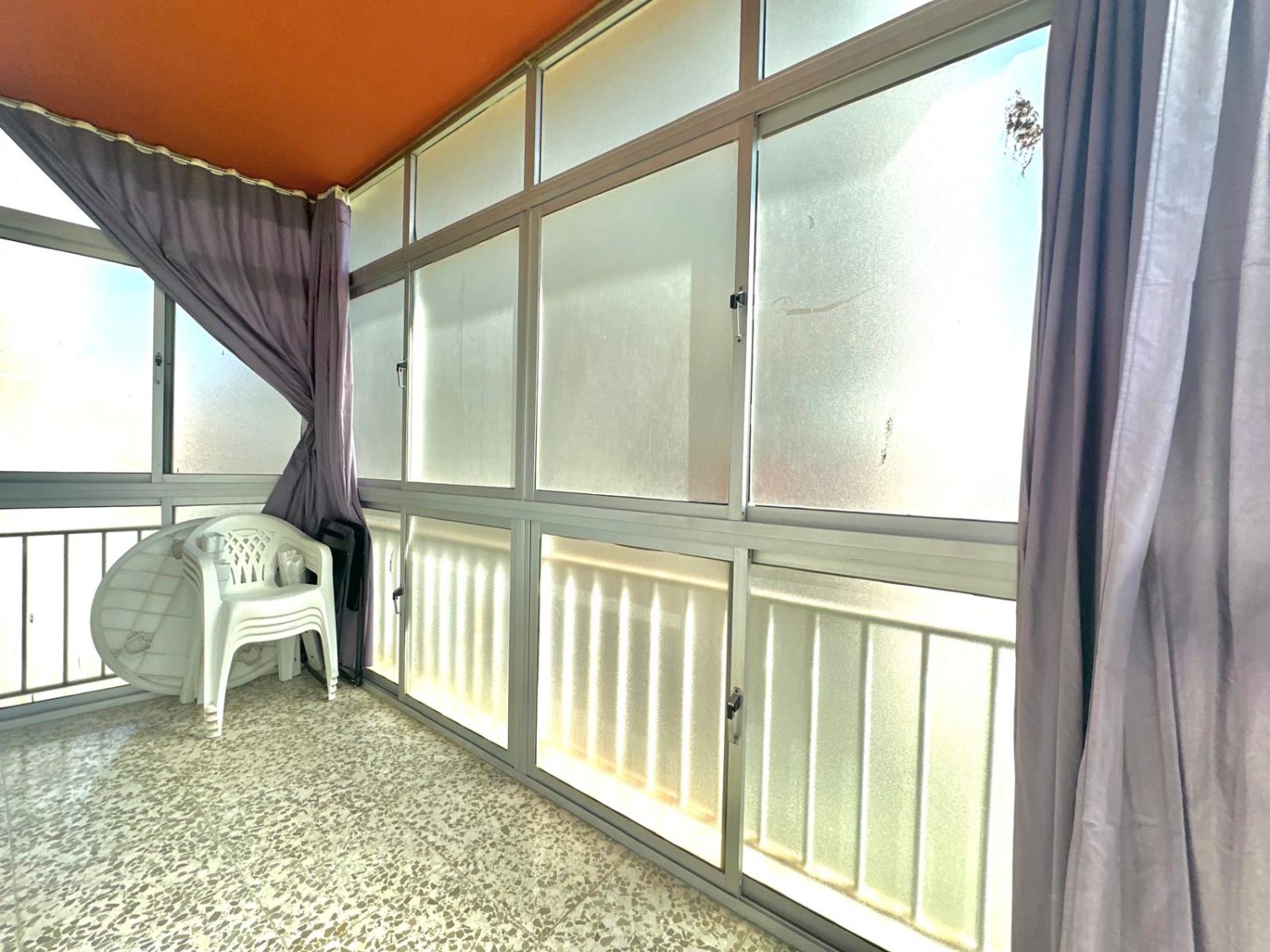 Vakkert møblert studio til salgs i Torremolinos