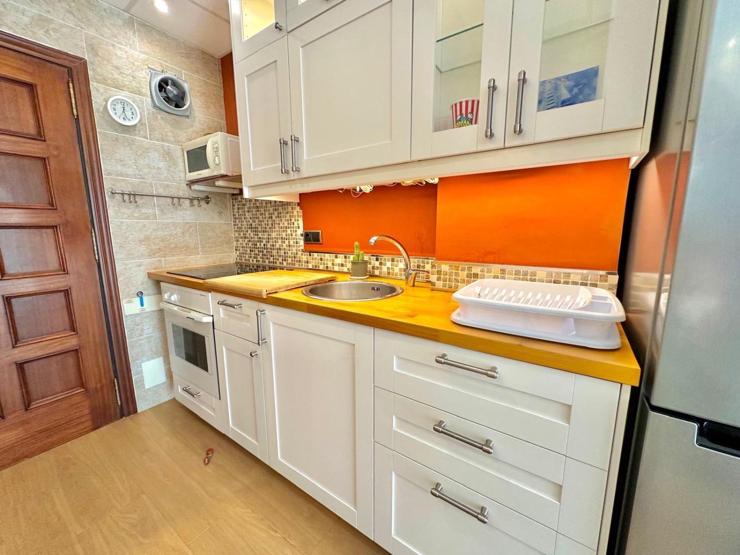 Vakkert møblert studio til salgs i Torremolinos